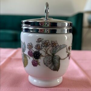 ROYAL WORCESTER King Size EGG CUP CODDLER Berry & Leaf LAVINIA PATTERN Vintage